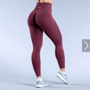 Dfyne Dynamic Leggings Burgandy